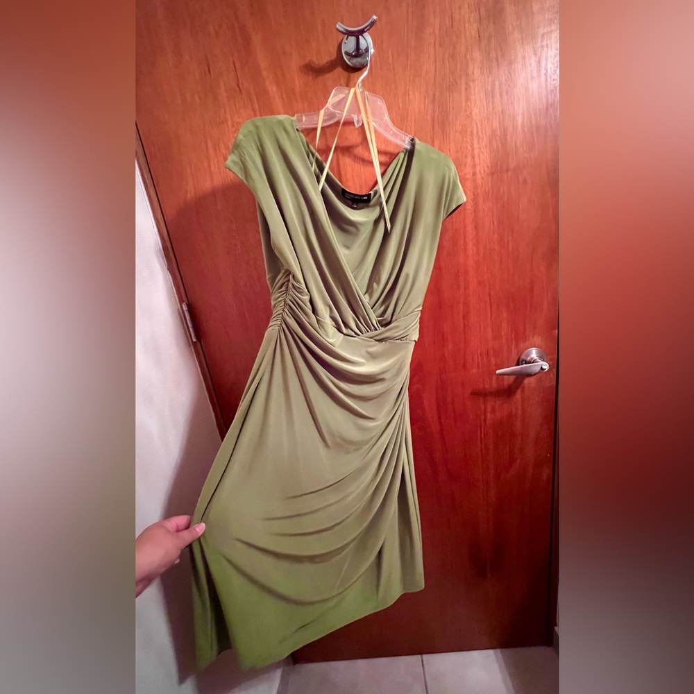 Beautiful & flattering Jones New York Olive Green Draped V-Neck Dress -Size 16